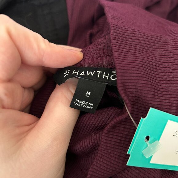 NWT 41 Hawthorn Turtleneck Top Burgundy M - Picture 8 of 11